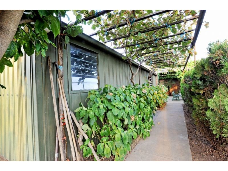 17 Gennari Road, Kialla VIC 3631