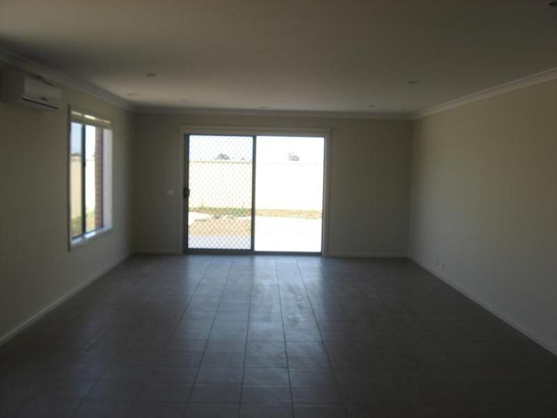 2 Sherwood Court, Shepparton VIC 3630