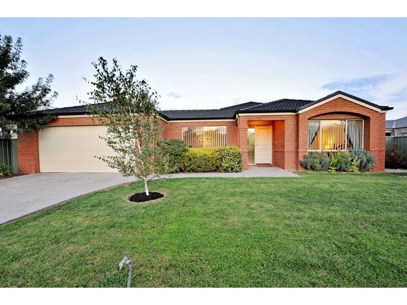 29 Plover Drive, Kialla VIC 3631