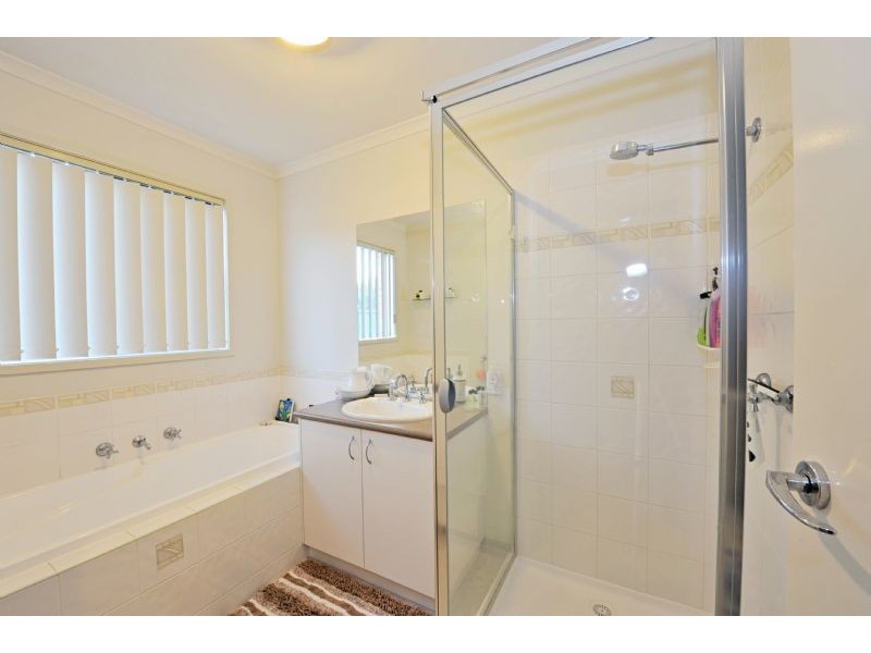 29 Plover Drive, Kialla VIC 3631