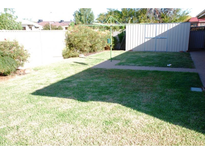 4 Wonga Place, Kialla VIC 3631