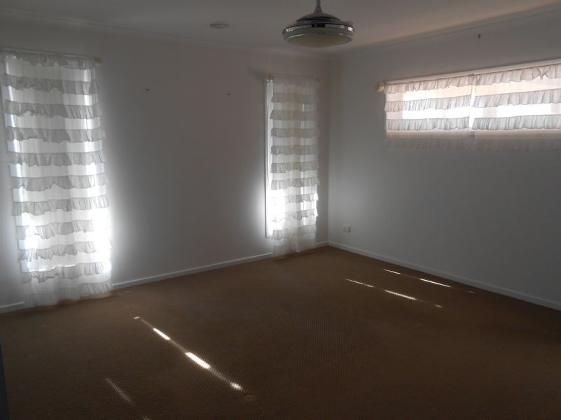 10 Dartmouth Court, Kialla VIC 3631
