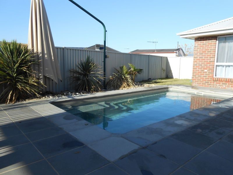 10 Dartmouth Court, Kialla VIC 3631