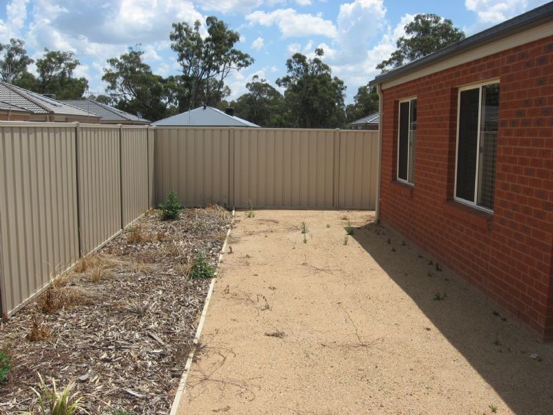 10 Imperial Drive, Kialla VIC 3631