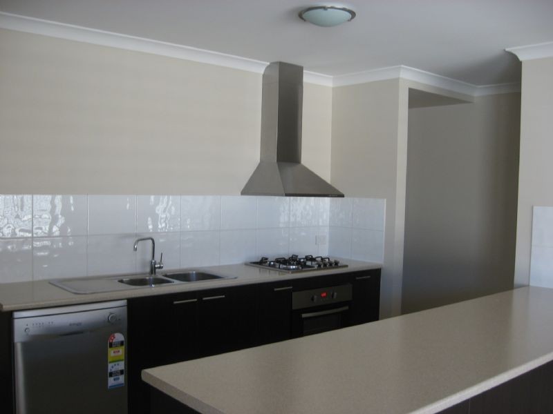 10 Imperial Drive, Kialla VIC 3631