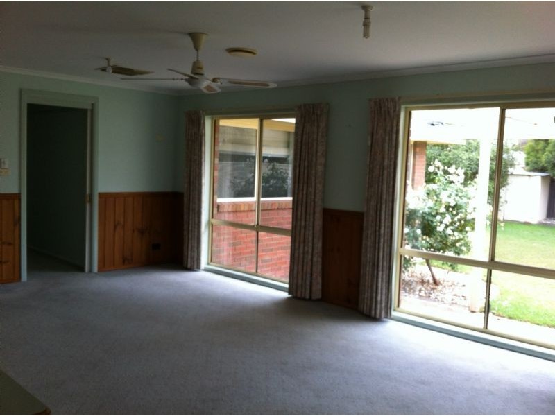 6 McMahon Court, Shepparton VIC 3630