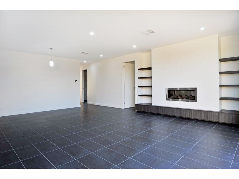 9 Norton Avenue, Shepparton VIC 3630