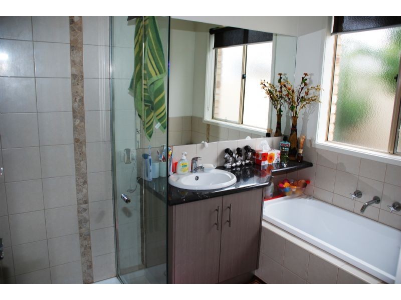 175 Waranga Dve, Kialla VIC 3631