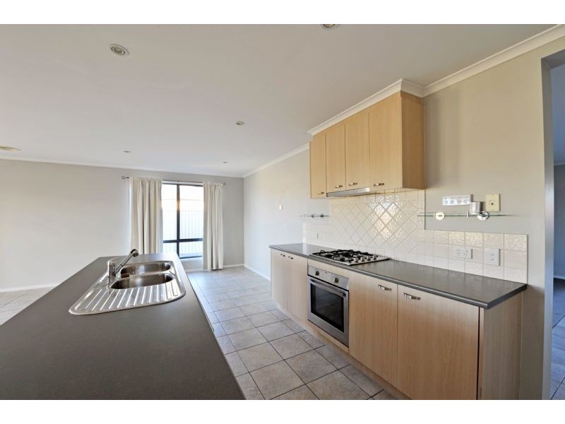 2 Almond Place, Shepparton VIC 3630