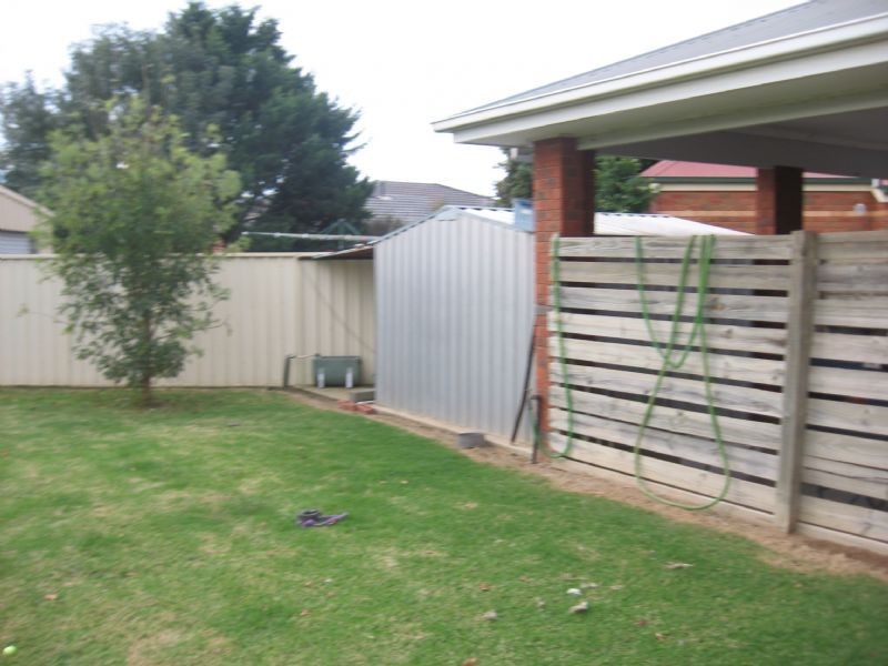 8 Polwarth Place, Shepparton VIC 3630