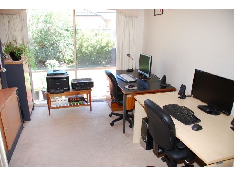 3 Hepburn Place, Kialla VIC 3631