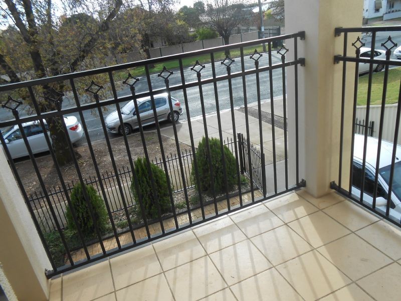 1/218 Fryers Street, Shepparton VIC 3630