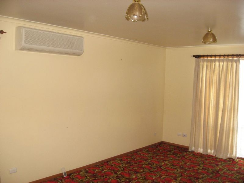 34 Hampshire Crescent, Shepparton VIC 3630