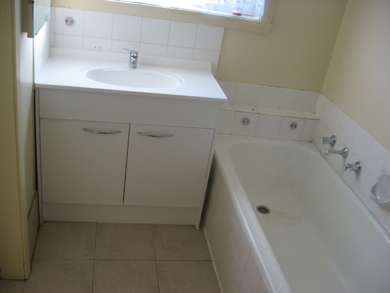 34 Hampshire Crescent, Shepparton VIC 3630