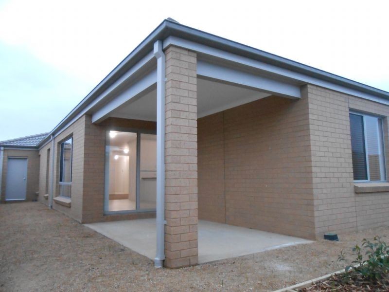 3 Tea Tree Place, Kialla VIC 3631