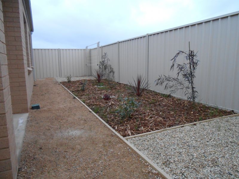 3 Tea Tree Place, Kialla VIC 3631