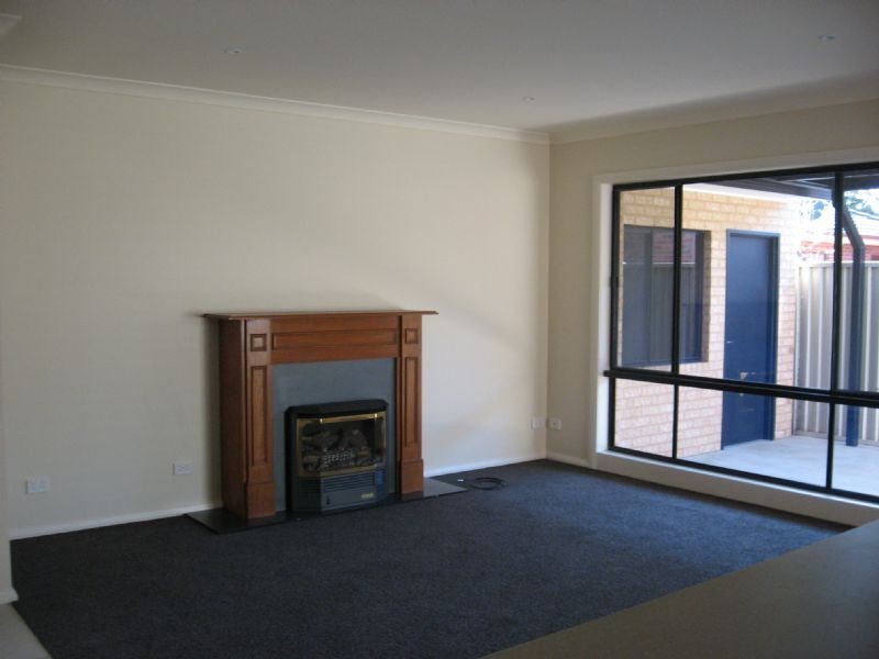 2/17 Barker Avenue, Shepparton VIC 3630