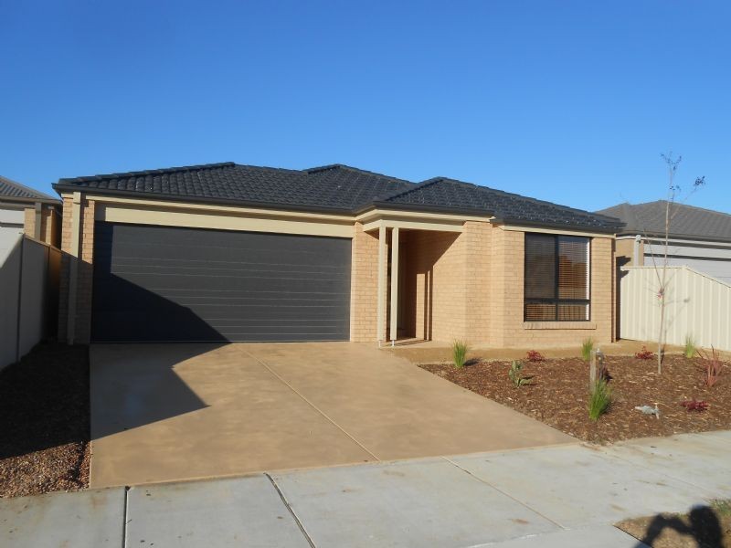 9 Teatree Place, Kialla VIC 3631