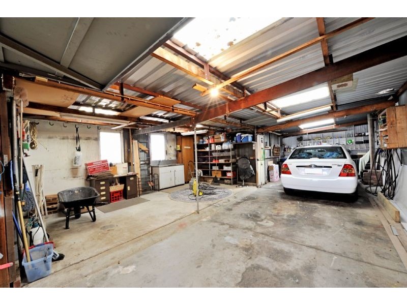 8 Carr Street, Shepparton VIC 3630