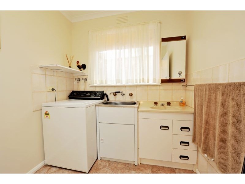 8 Carr Street, Shepparton VIC 3630