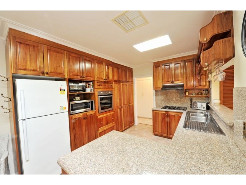 8 Carr Street, Shepparton VIC 3630