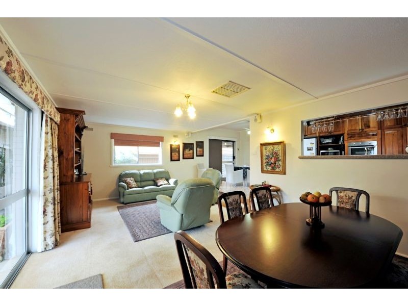 8 Carr Street, Shepparton VIC 3630