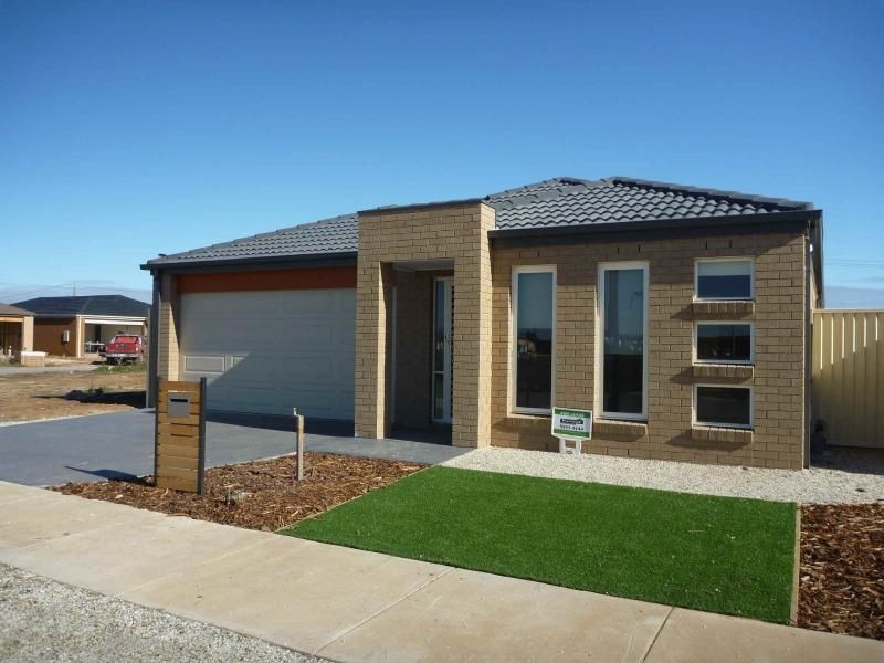 8 Kosciuszko Crescent, Shepparton VIC 3630
