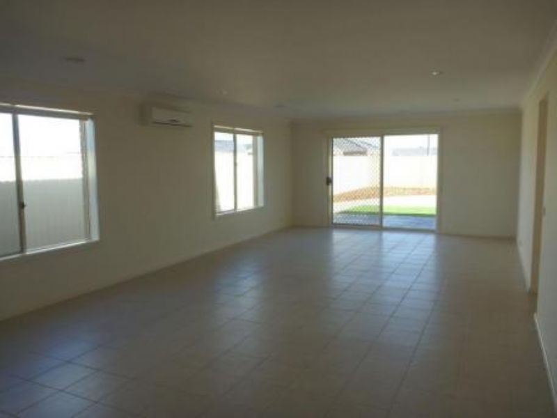 8 Kosciuszko Crescent, Shepparton VIC 3630