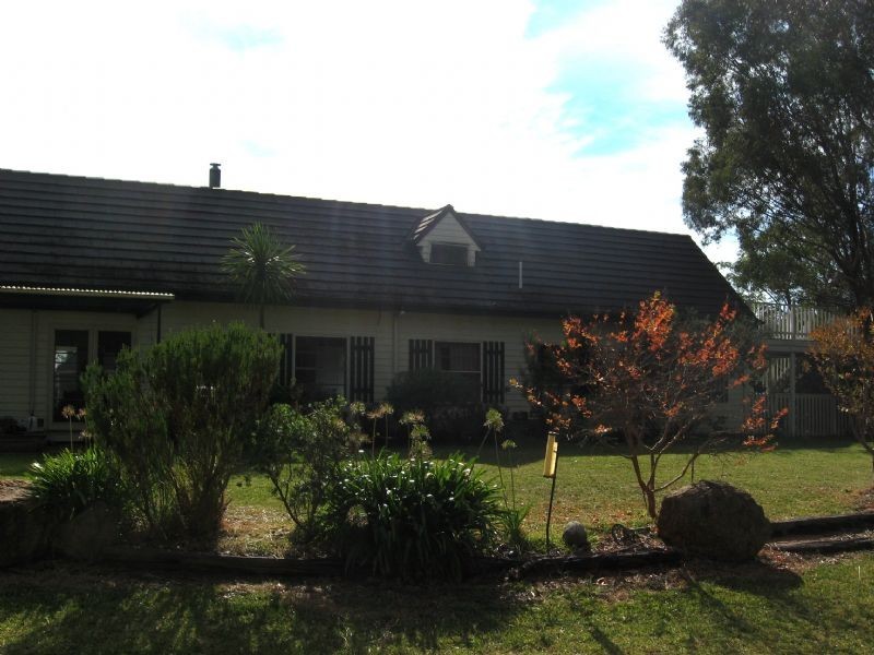 7320C Goulburn Valley Highway, Kialla West VIC 3631 the real estate