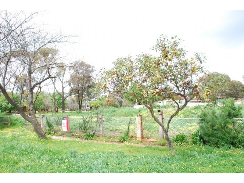 36-38 Queen Street, Dookie VIC 3646