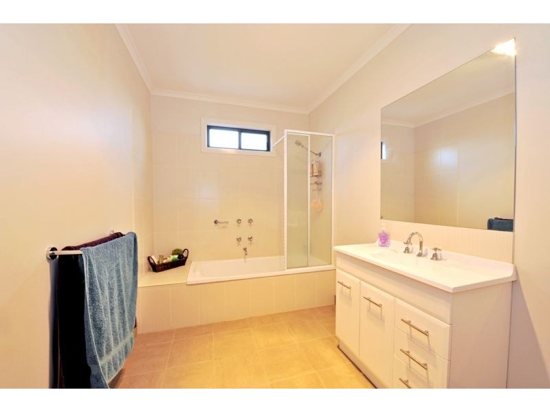 14 Strauss Avenue, Shepparton VIC 3630