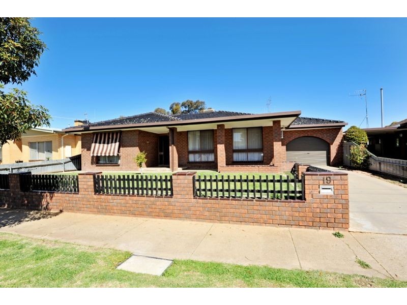 19 Daisy Street, Mooroopna VIC 3629