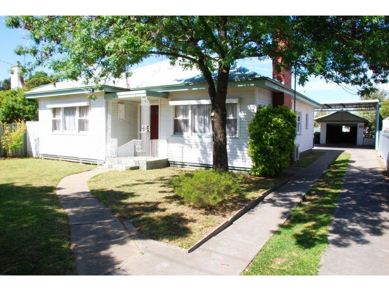 13 Dunrobin Street, Shepparton VIC 3630