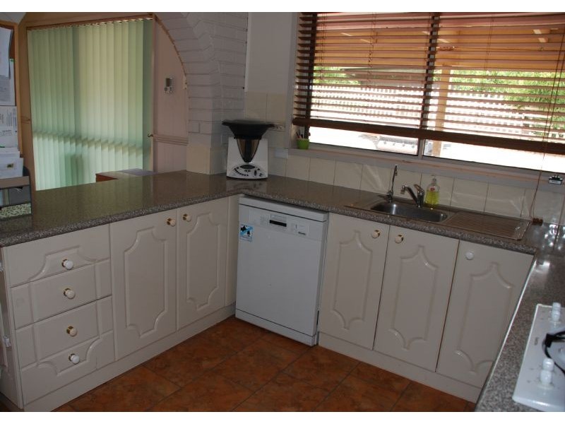 15 Wright Ave, Shepparton VIC 3630