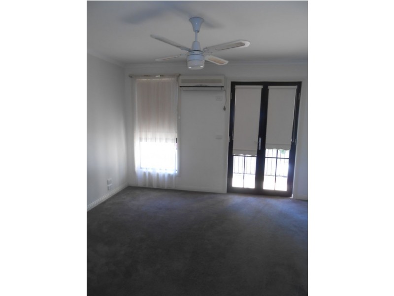 2/218 Fryers Street, Shepparton VIC 3630