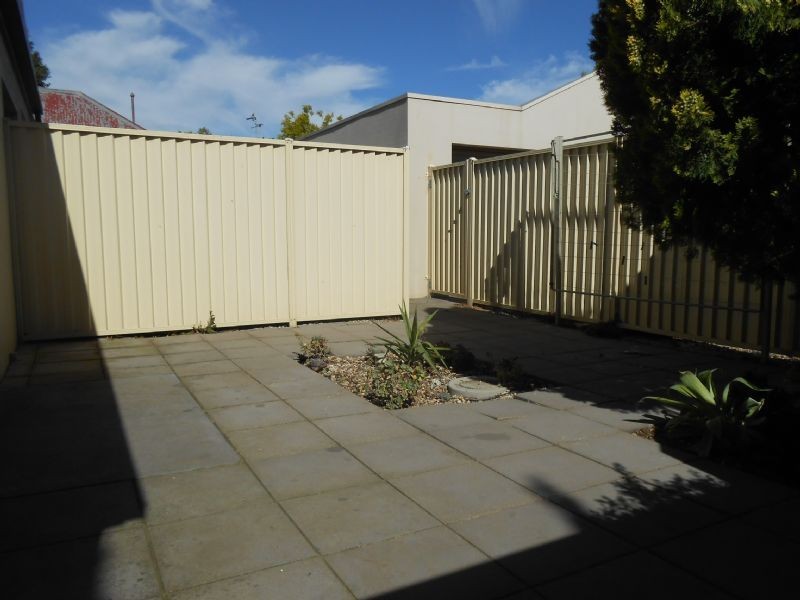 2/218 Fryers Street, Shepparton VIC 3630