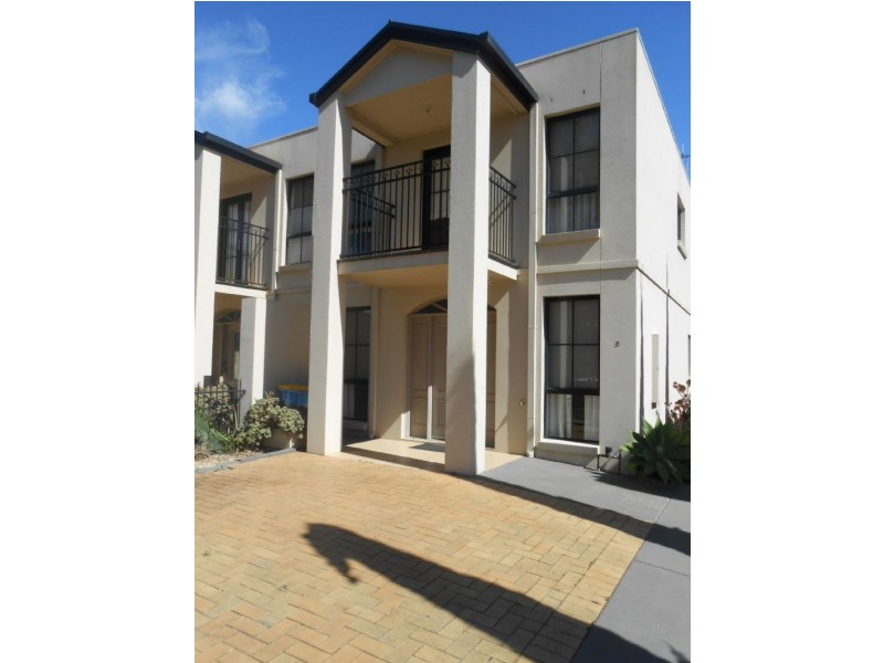 2/218 Fryers Street, Shepparton VIC 3630