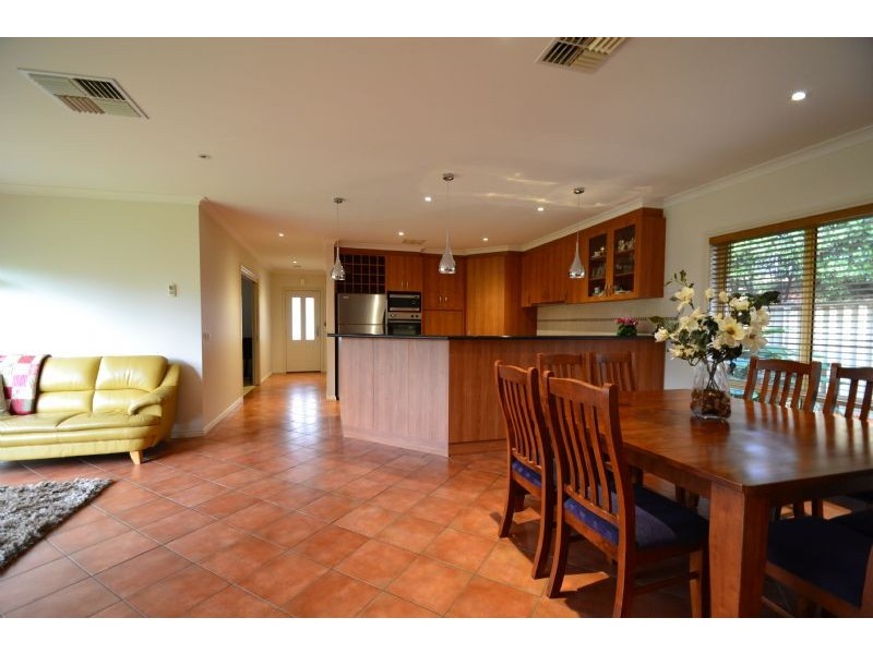 44 Pell Cres, Mooroopna VIC 3629