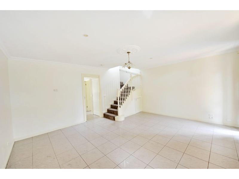 2/218 Fryers Street, Shepparton VIC 3630