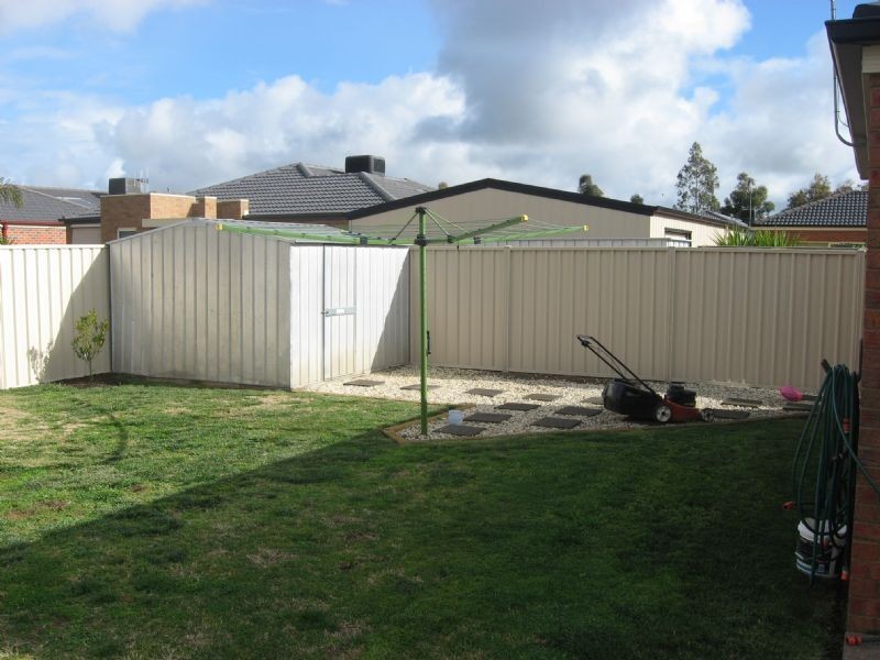 18 Taig Avenue, Kialla VIC 3631