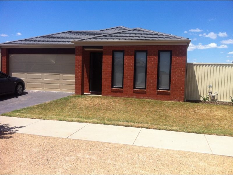 12 Yanchep Street, Shepparton VIC 3630