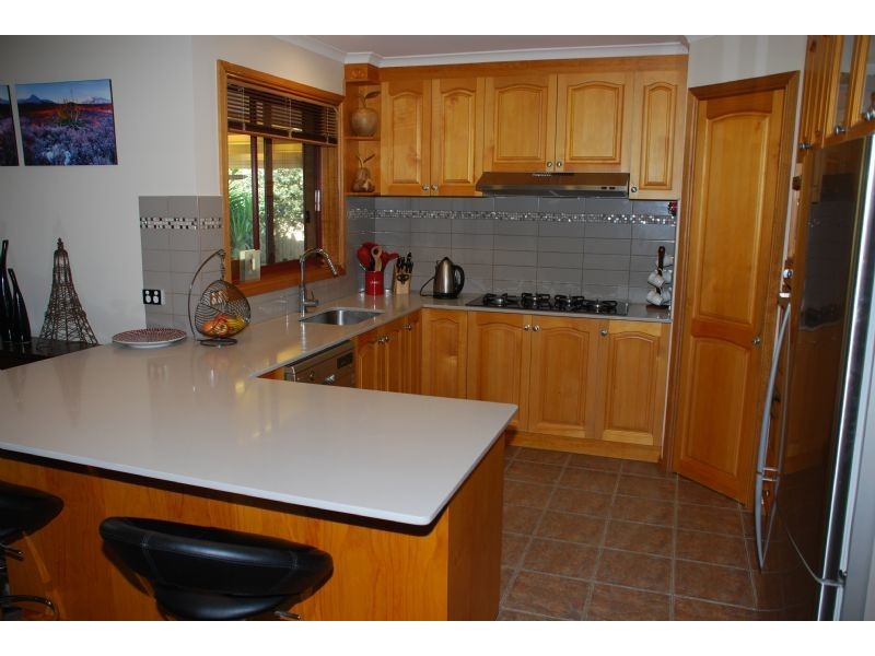 11 Page Court, Shepparton VIC 3630