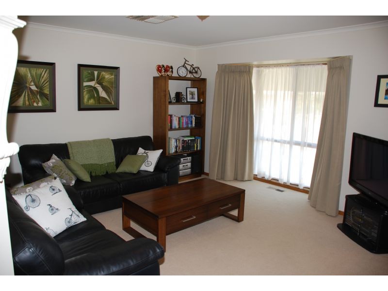 11 Page Court, Shepparton VIC 3630