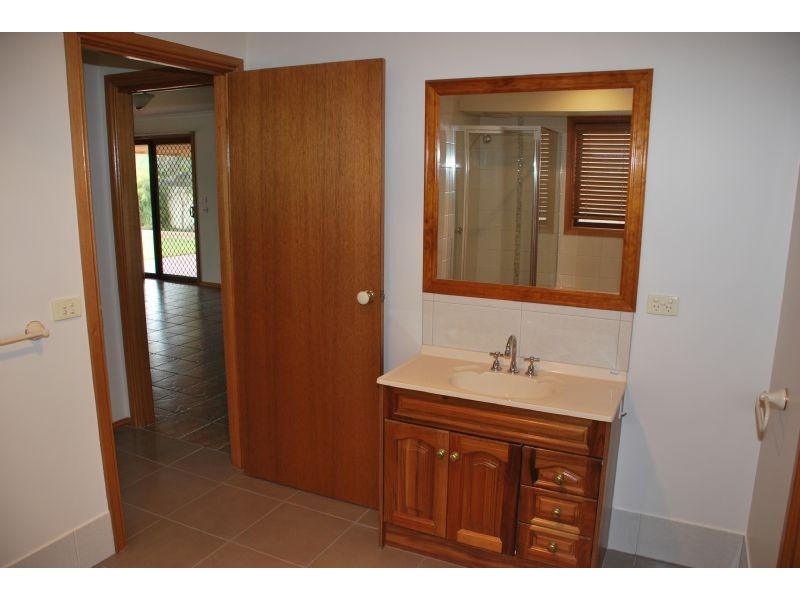 11 Page Court, Shepparton VIC 3630