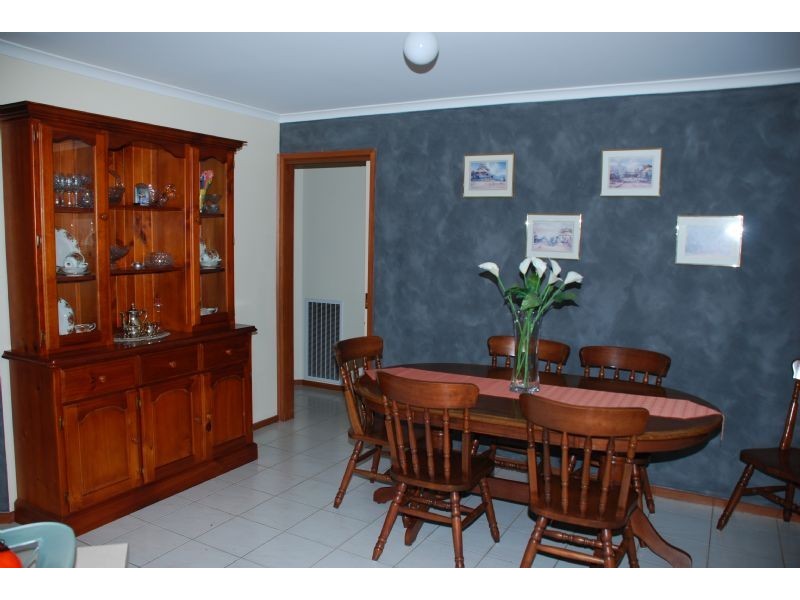 21 Hutchins Crescent, Mooroopna VIC 3629
