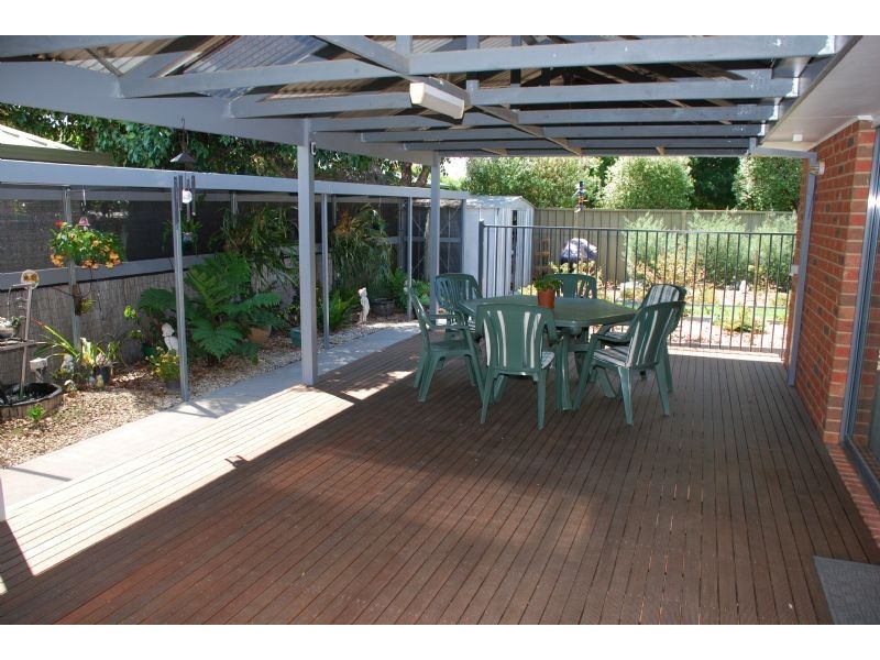 21 Hutchins Crescent, Mooroopna VIC 3629