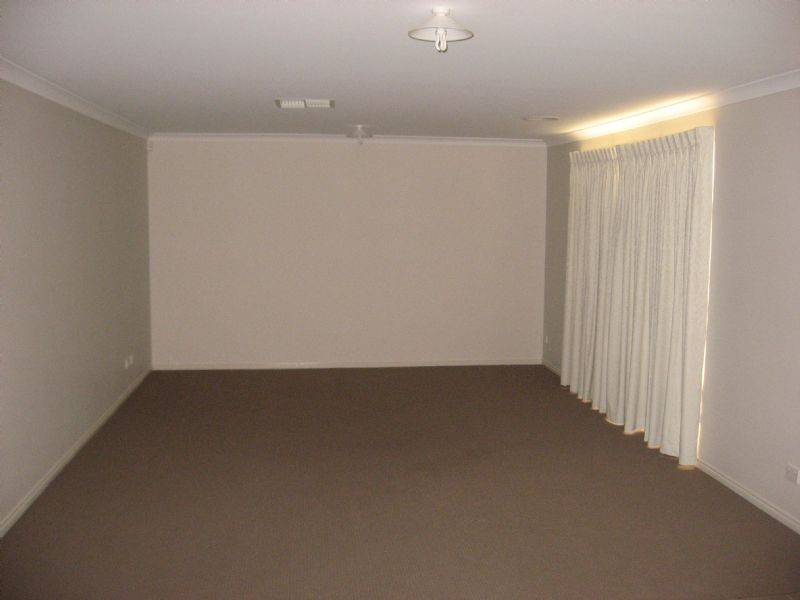 11 Evergreen Way, Shepparton VIC 3630