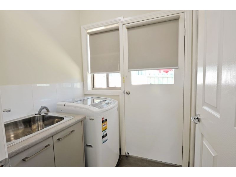 2/5 Raftery Road, Kialla VIC 3631