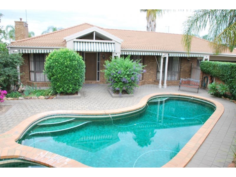 10 Craigmuir Drive, Mooroopna VIC 3629