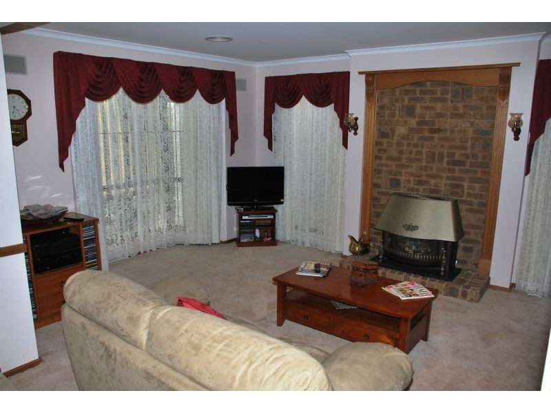 10 Craigmuir Drive, Mooroopna VIC 3629